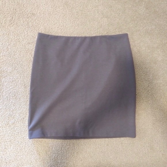 New York & Company Dresses & Skirts - 🔴5/$25 Grey Mini Skirt - New York & Co, 8